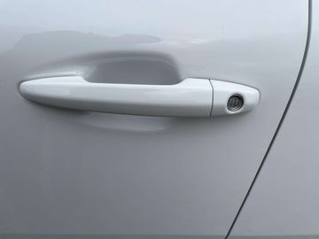 Car image 37