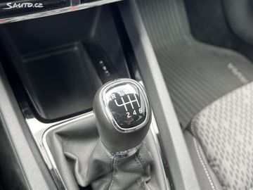 Car image 26