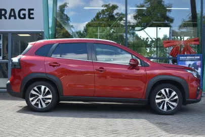 Car image 4