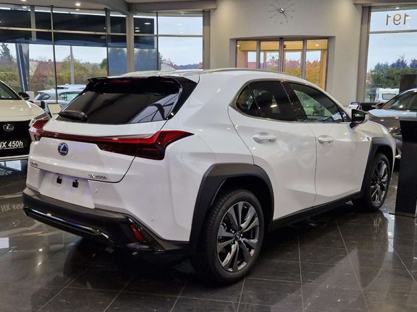 Lexus UX 300h 146 kW image number 2