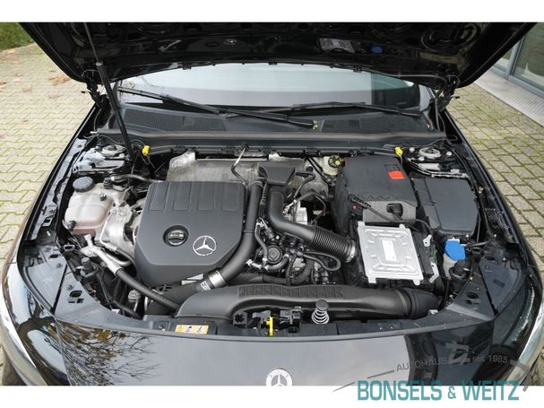 Mercedes-Benz A 180 100 kW image number 15