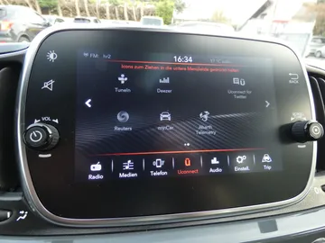 Car image 40