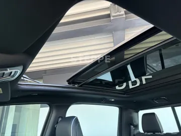 Car image 33