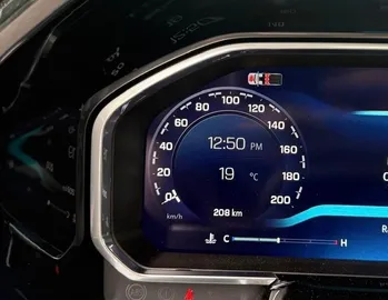 Car image 17
