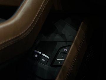 Car image 41