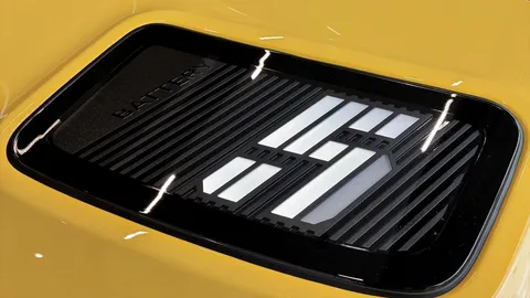 Car image 25