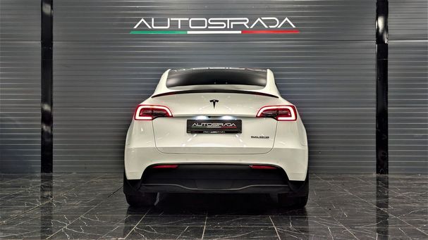 Tesla Model Y Performance AWD 393 kW image number 10