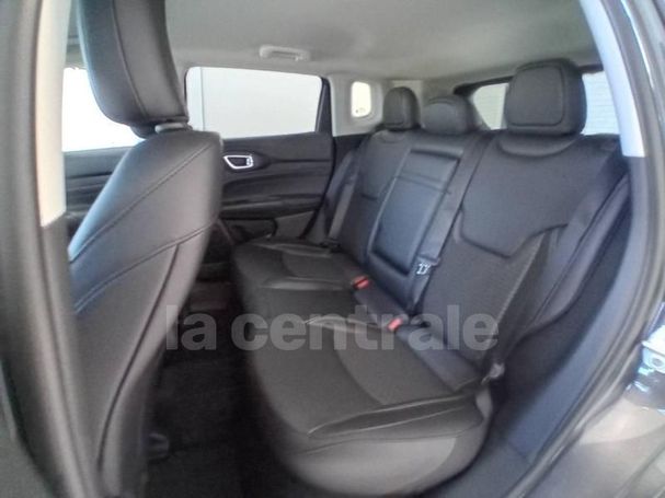 Jeep Compass 1.3 PHEV Limited 140 kW image number 5