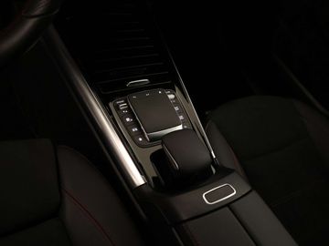 Car image 33