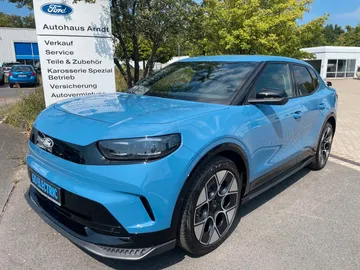 Car image 24
