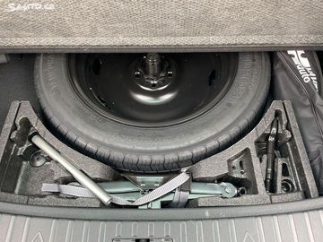 Car image 37