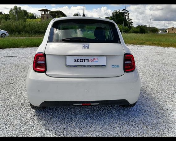 Fiat 500 e 42 kWh 87 kW image number 2