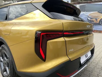 Car image 24