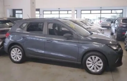 Car image 2