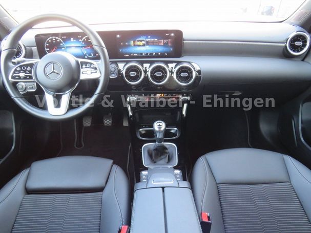 Mercedes-Benz A 180 100 kW image number 15