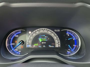 Car image 26