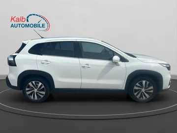 Car image 3