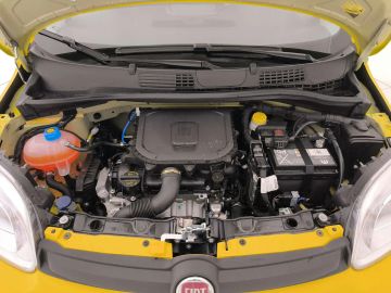 Car image 27