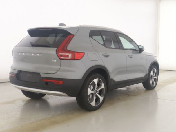 Volvo XC40 B3 Core 120 kW image number 2