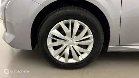 Car image 20