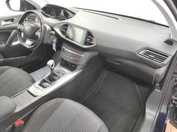 Car image 31