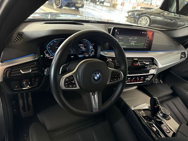 BMW 530 Touring 215 kW image number 18