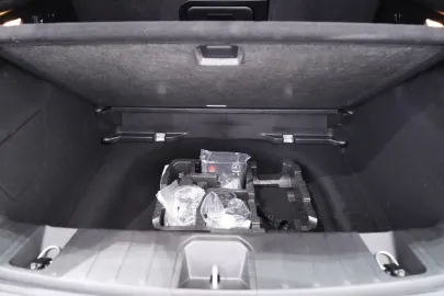 Car image 38