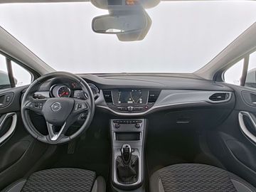 Car image 13