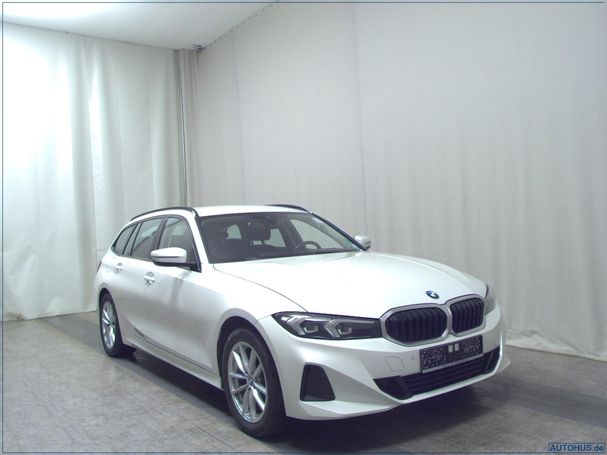 BMW 320d Touring xDrive 140 kW image number 2