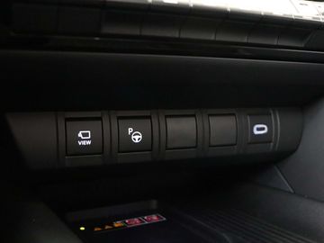 Car image 36