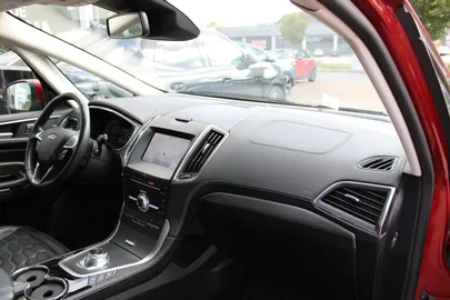Car image 42