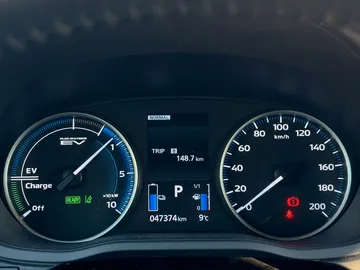 Car image 18