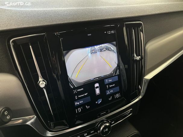 Volvo V90 B4 155 kW image number 37