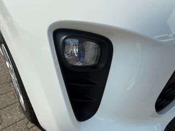 Car image 33