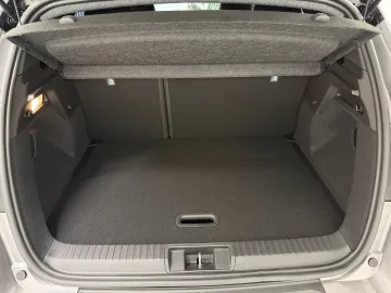 Car image 29