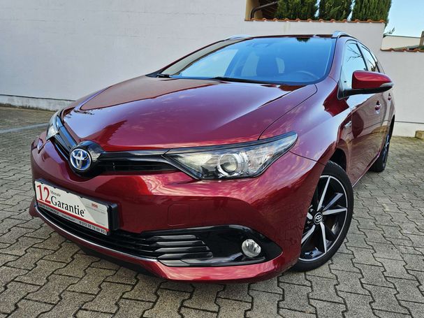 Toyota Auris Hybrid 100 kW image number 1