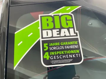Car image 30