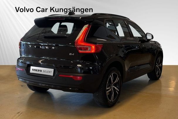 Volvo XC40 B4 Plus Dark 147 kW image number 2