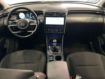 Car image 11