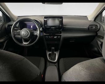 Car image 12