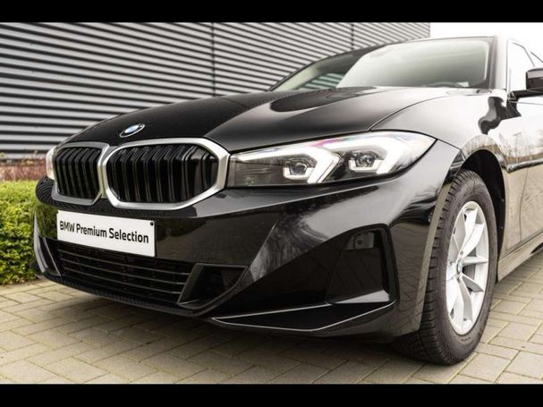 BMW 318i 115 kW image number 13