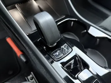 Car image 42
