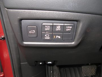 Car image 14