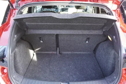 Car image 29