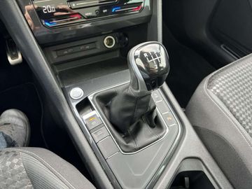 Car image 28