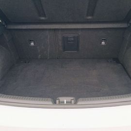 Car image 35