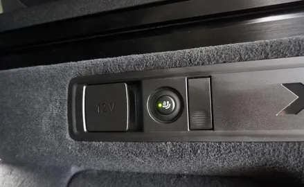 Car image 34