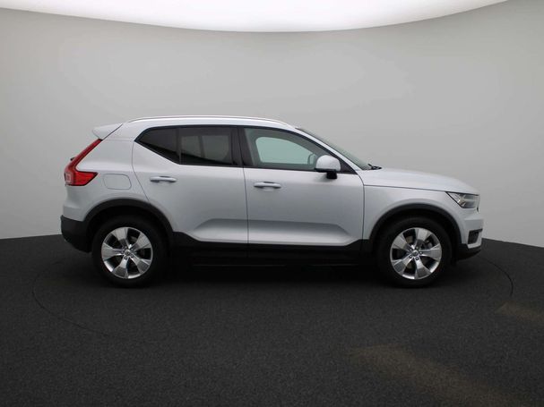 Volvo XC40 D3 AWD Momentum 110 kW image number 7