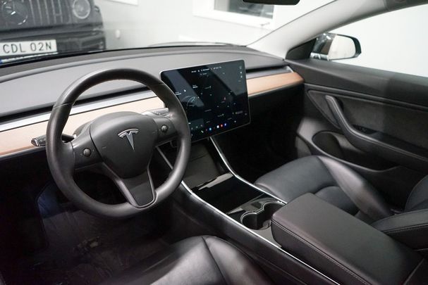 Tesla Model 3 Long Range AWD 324 kW image number 7