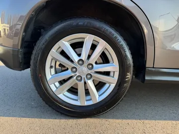 Car image 35